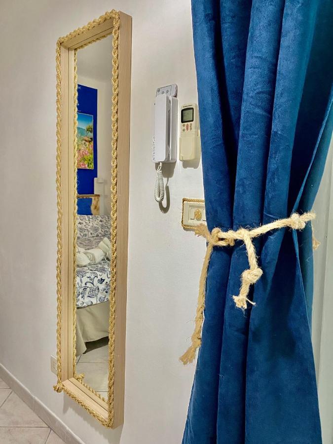 Blu Airport Room Фьюмичино Экстерьер фото